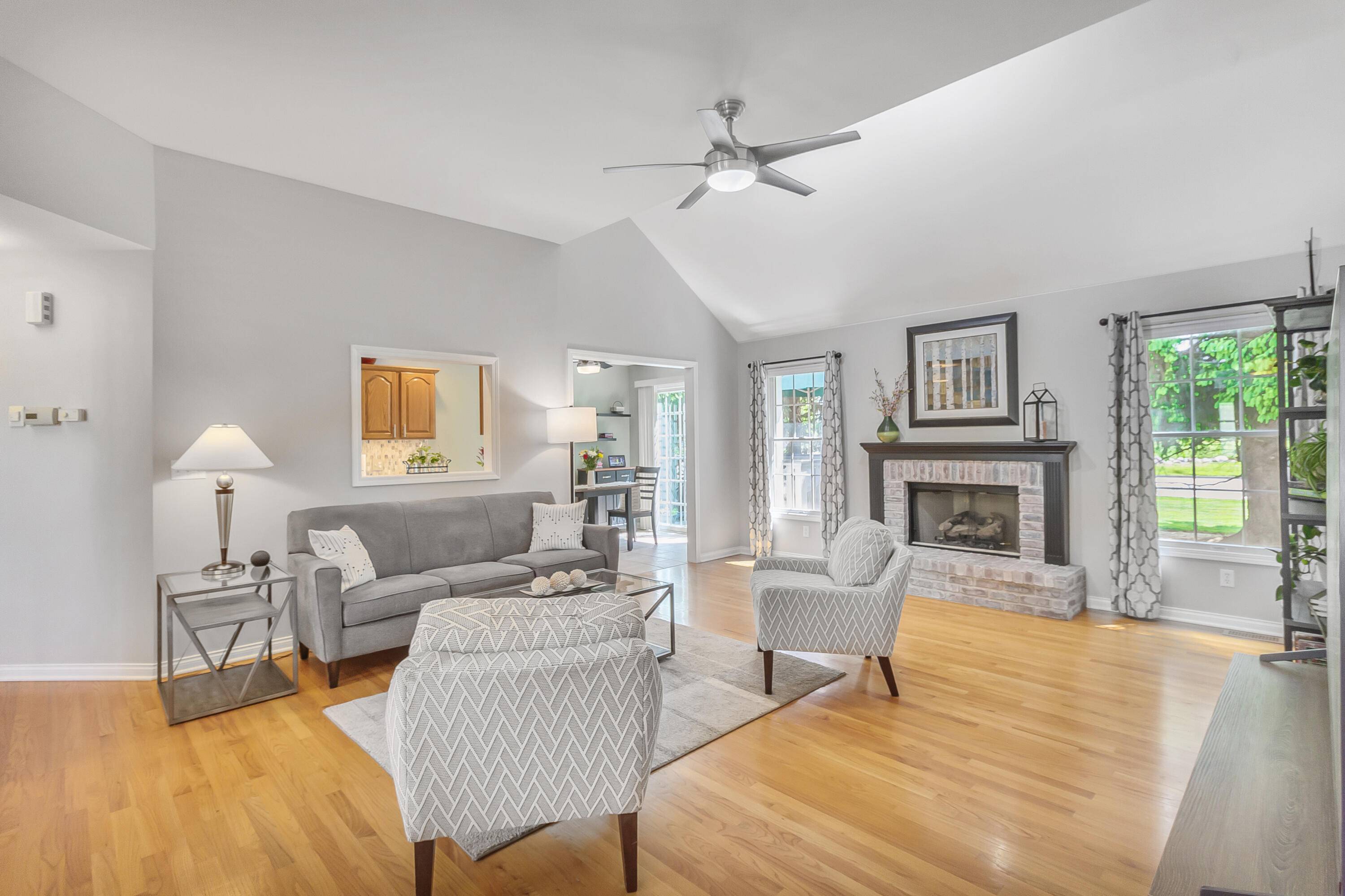 Chesterton, IN 46304,1599 Colonial DR