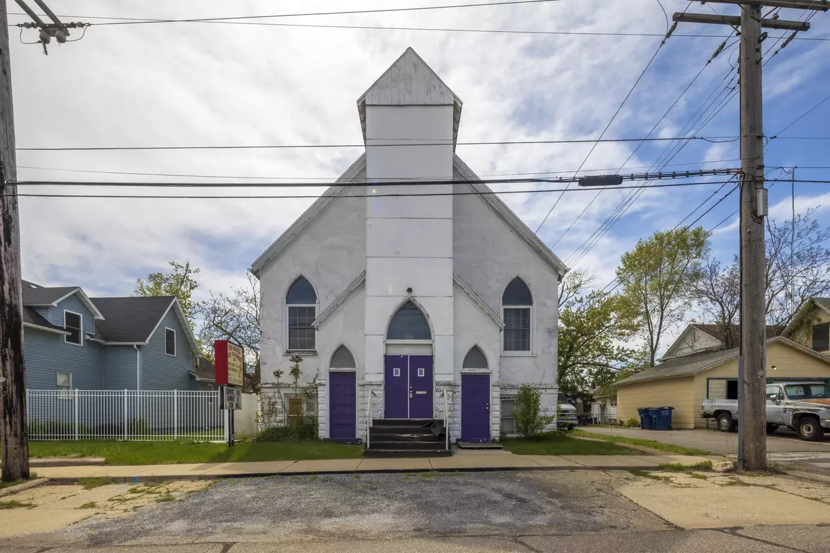 Michigan City, IN 46360,1411 Pine ST