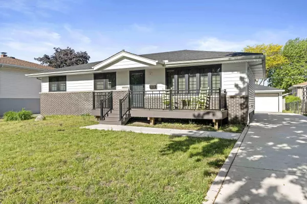 9210 Woodward AVE, Highland, IN 46322
