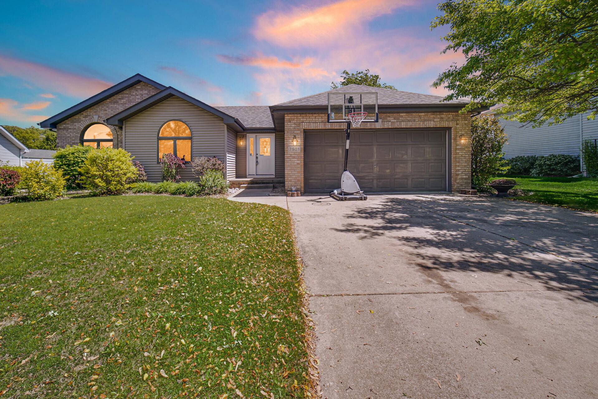 Schererville, IN 46375,7521 Kil CT