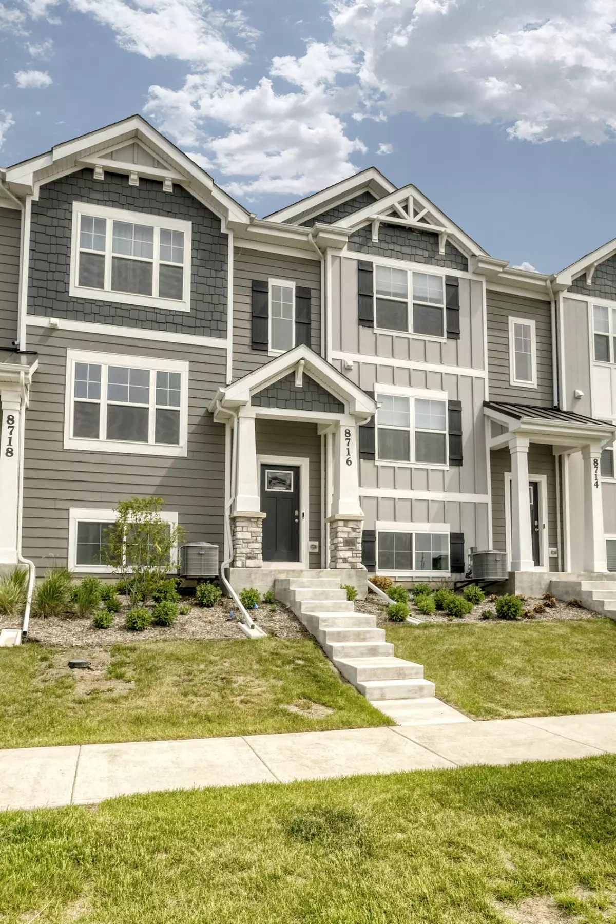 St. John, IN 46373,8716 Orchid DR