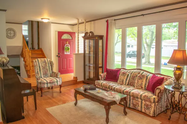 Munster, IN 46321,8713 Monroe AVE