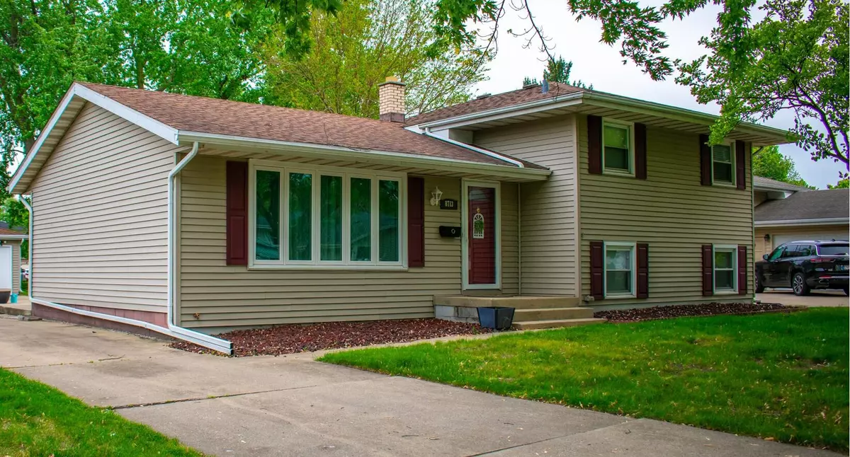 Munster, IN 46321,8713 Monroe AVE