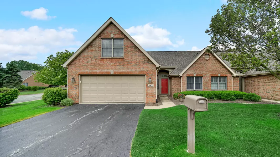 1901 Windfield DR, Munster, IN 46321