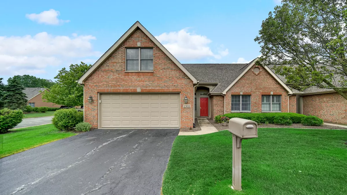 Munster, IN 46321,1901 Windfield DR