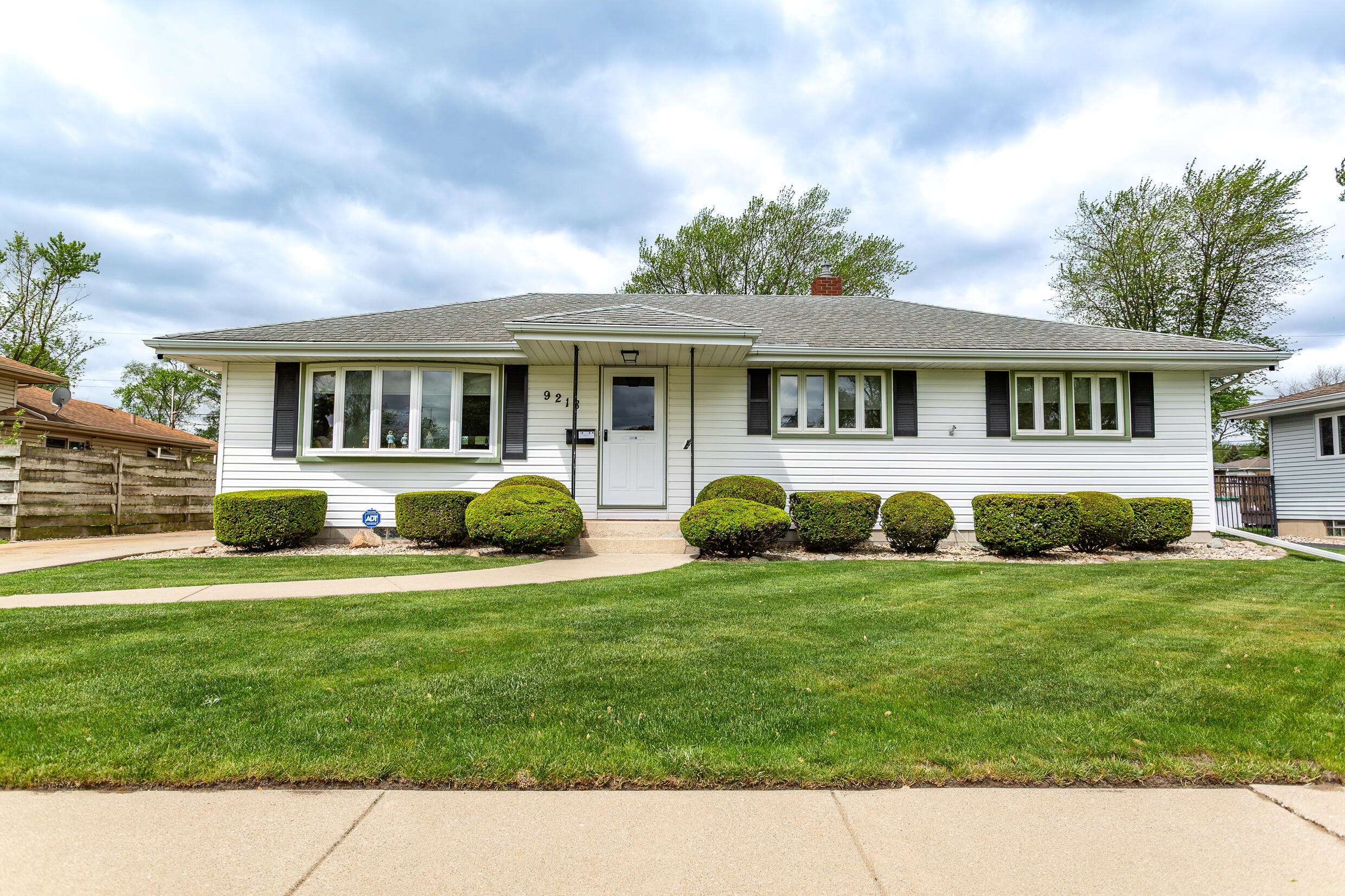 Highland, IN 46322,9218 Highland PL