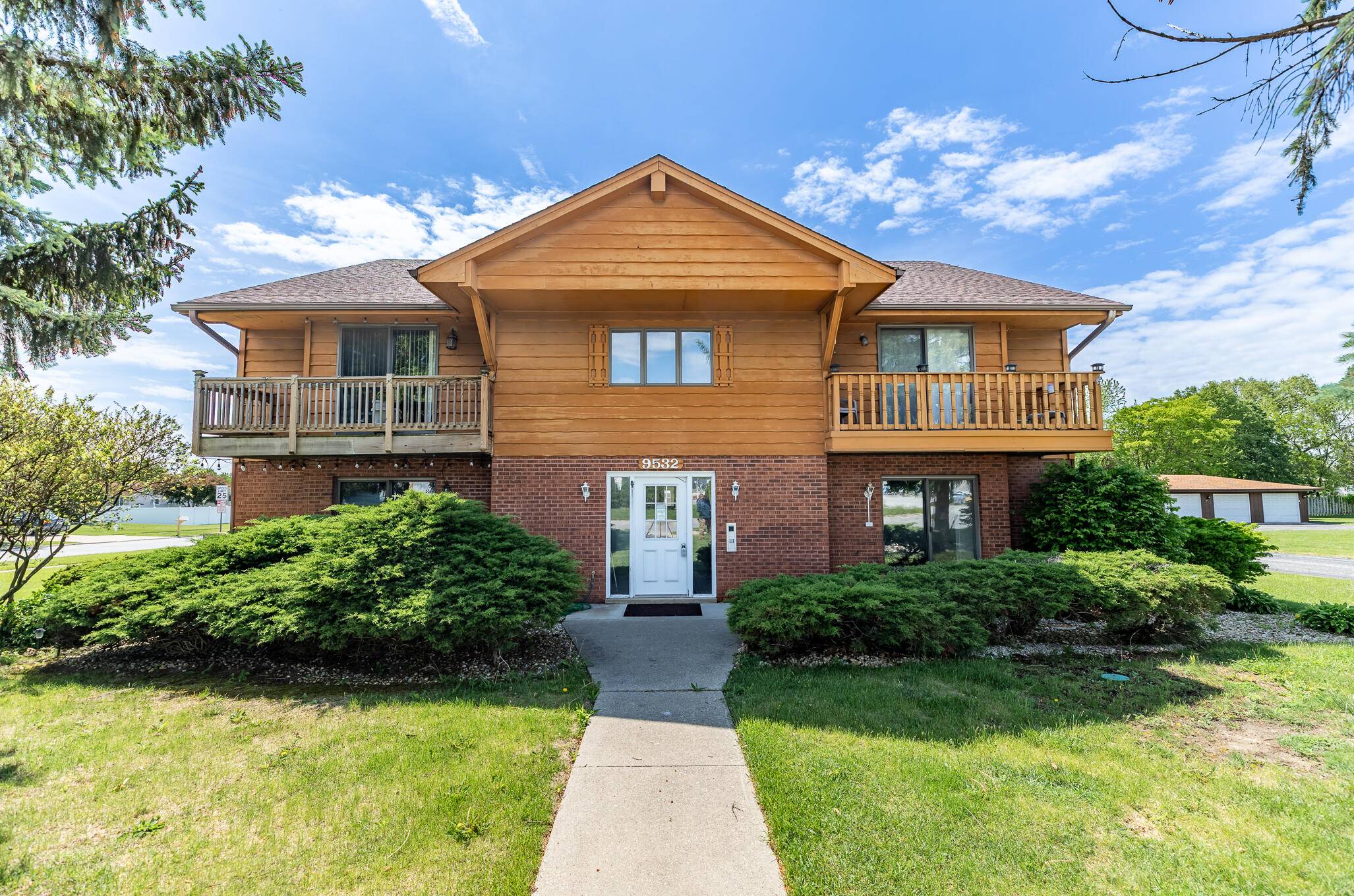 9532 Keilman ST #1n, St. John, IN 46373