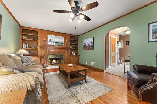 Munster, IN 46321,8308 Howard AVE