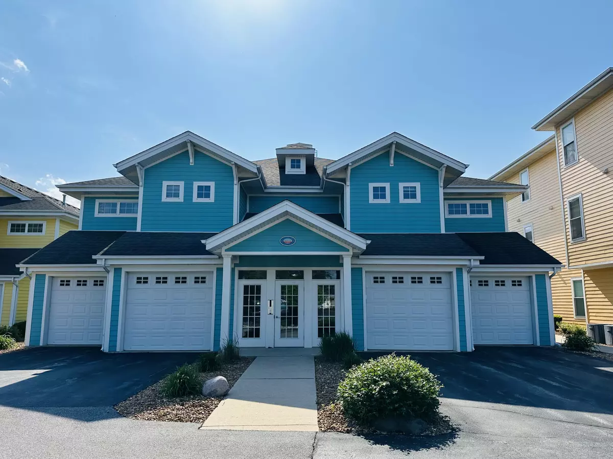 Cedar Lake, IN 46303,13304 E Lakeshore DR #202