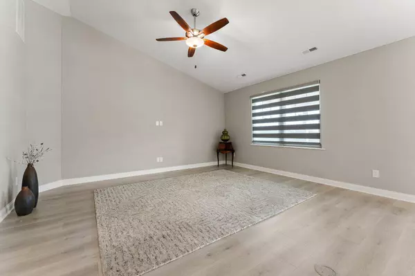 St. John, IN 46373,8657 Larkspur TER
