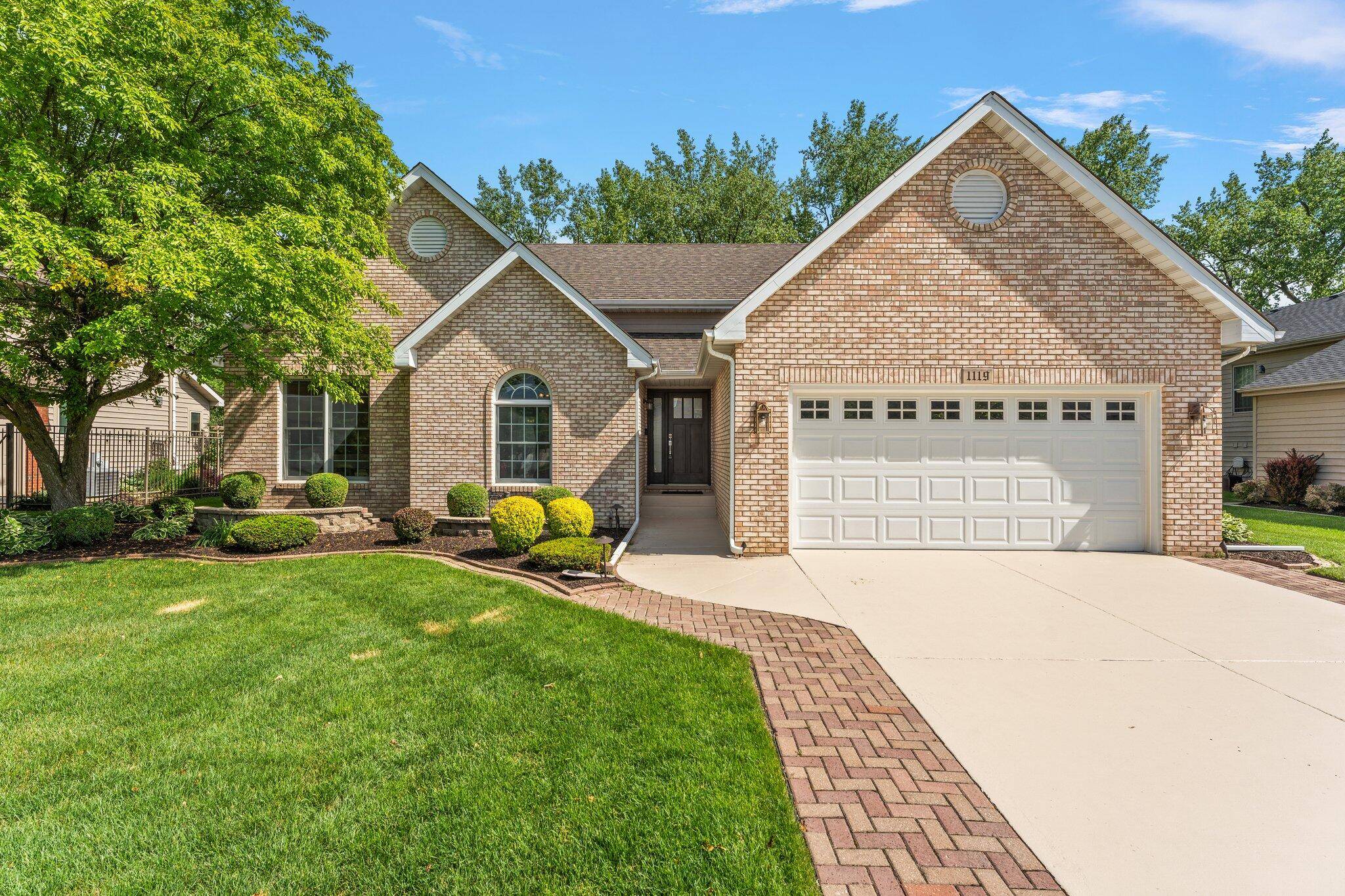 1119 Treadway RD, Munster, IN 46321