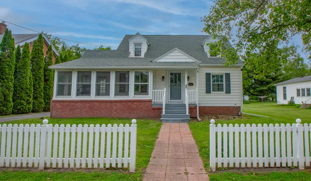 110 N Newton ST, Goodland, IN 47948