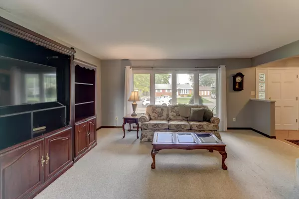 Munster, IN 46321,8546 Garfield AVE