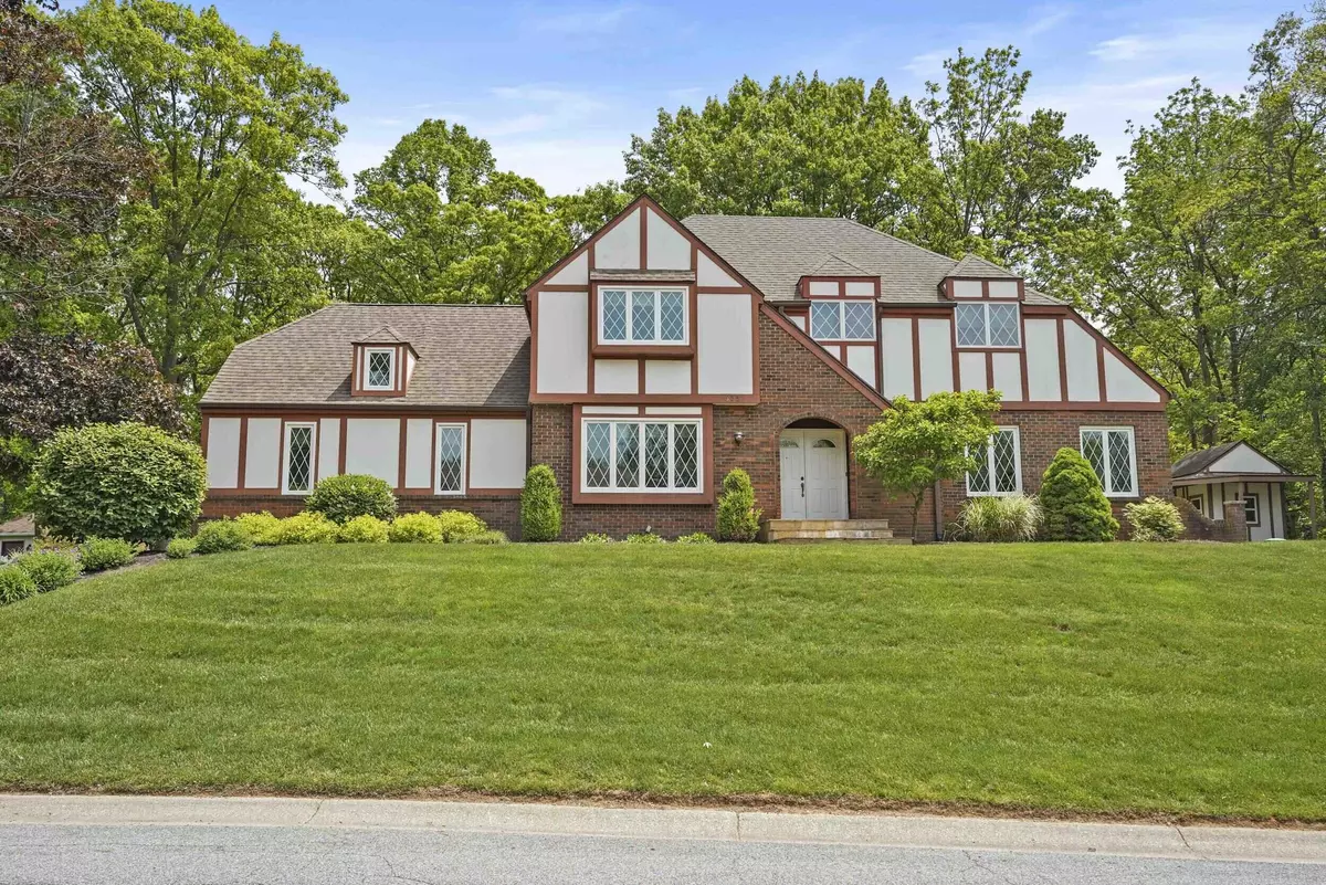 Valparaiso, IN 46385,635 Deer Meadow TRL