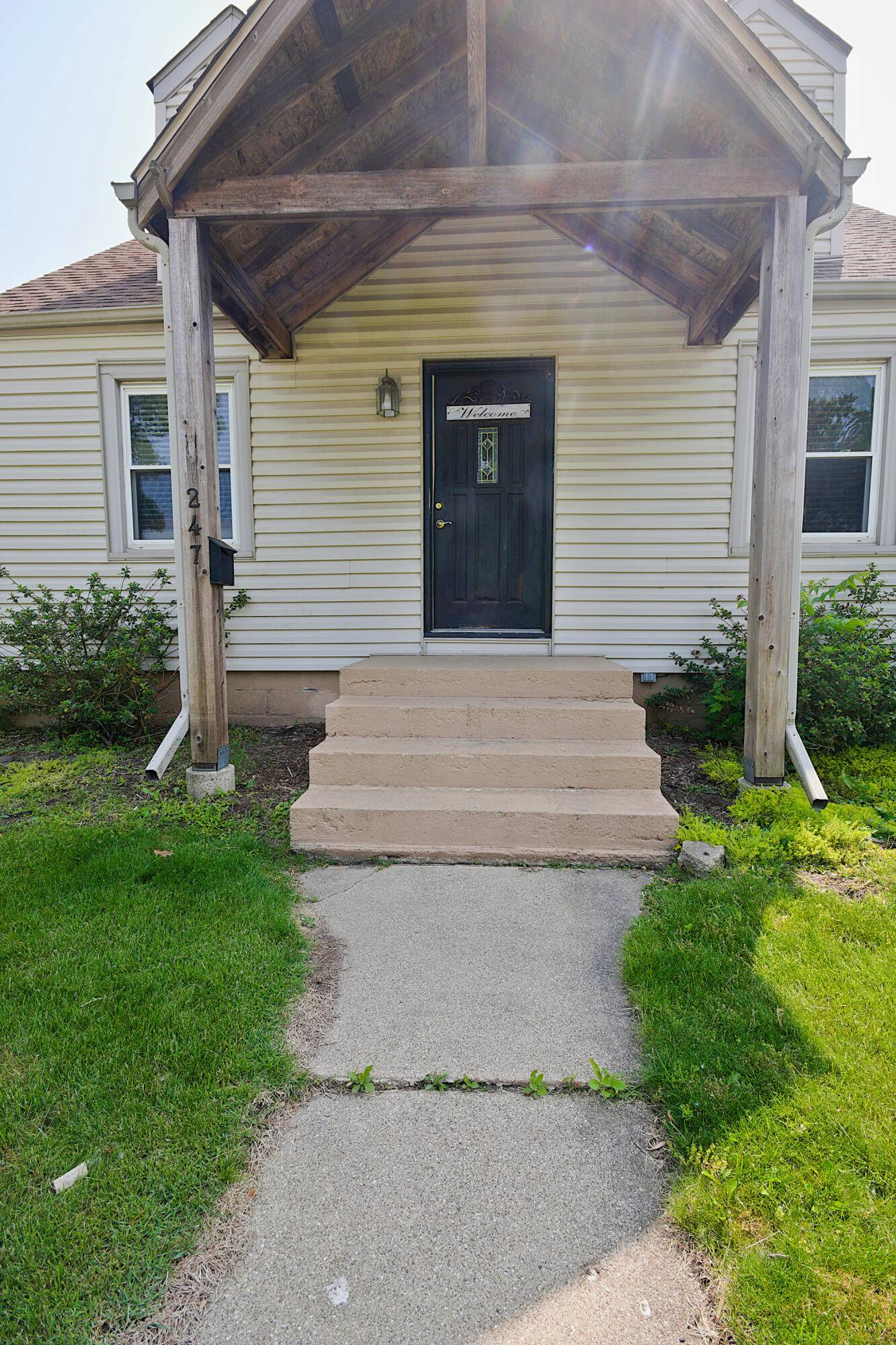 Griffith, IN 46319,247 N Raymond ST