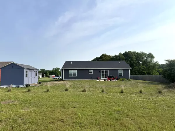 Demotte, IN 46310,925 6th AVE