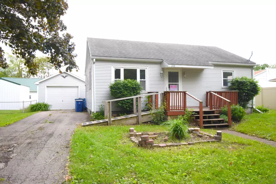 210 S New York ST, Remington, IN 47977