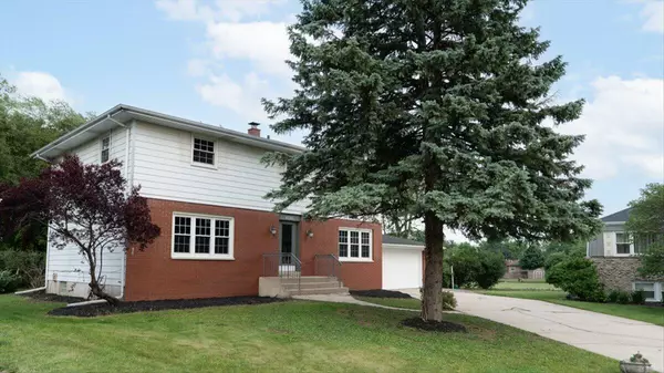 Crown Point, IN 46307,9345 Garfield CT