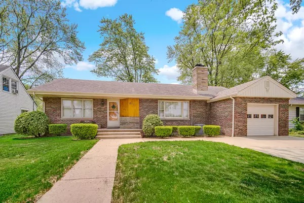 611 W Porter AVE, Chesterton, IN 46304