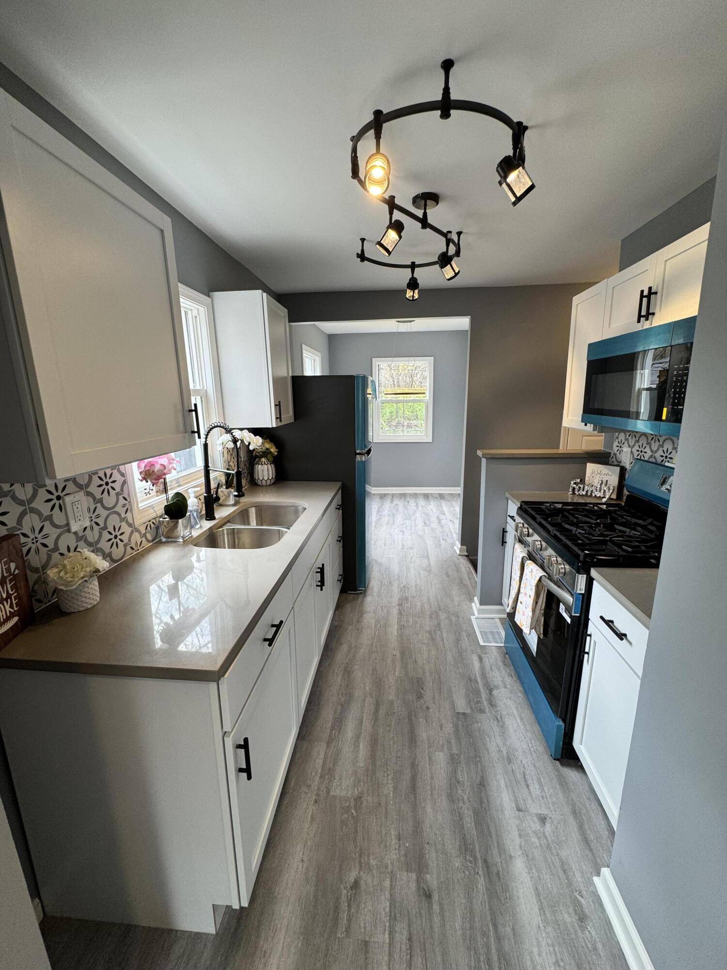 Gary, IN 46406,1136 Matthews ST