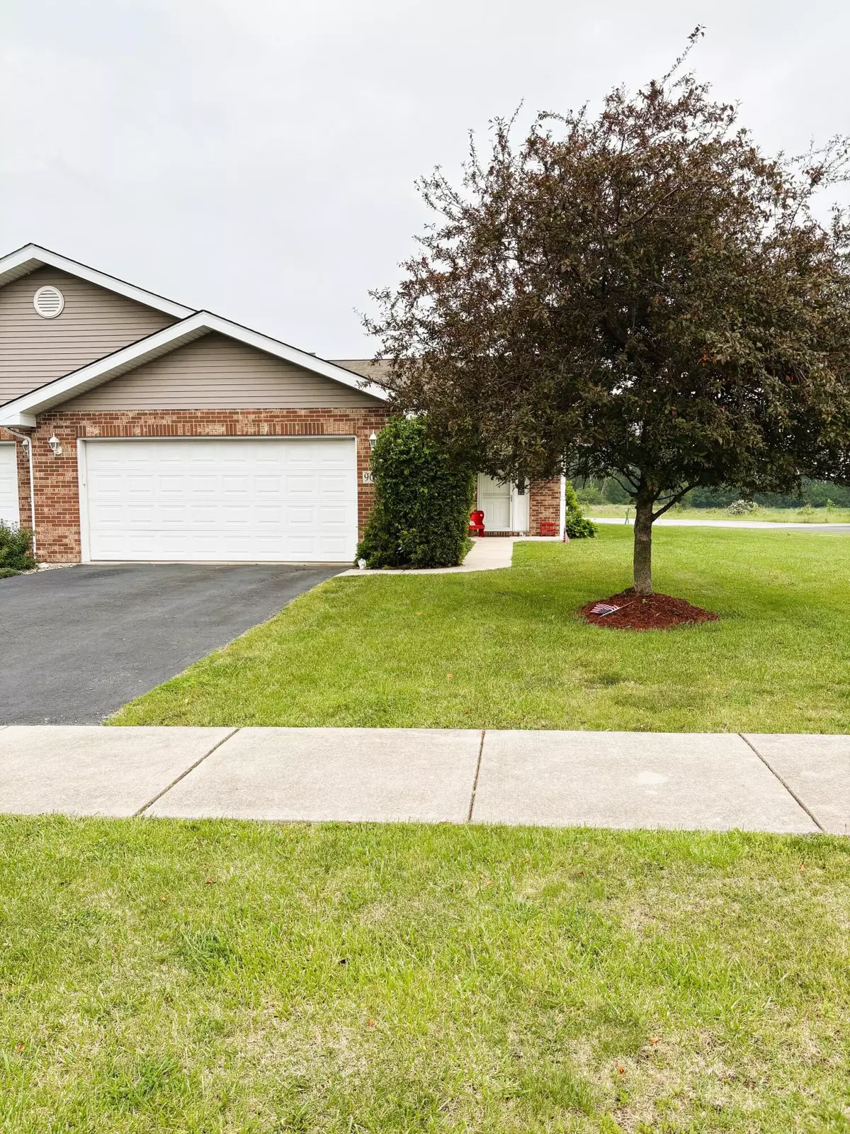 Merrillville, IN 46410,9096 Carolina CT
