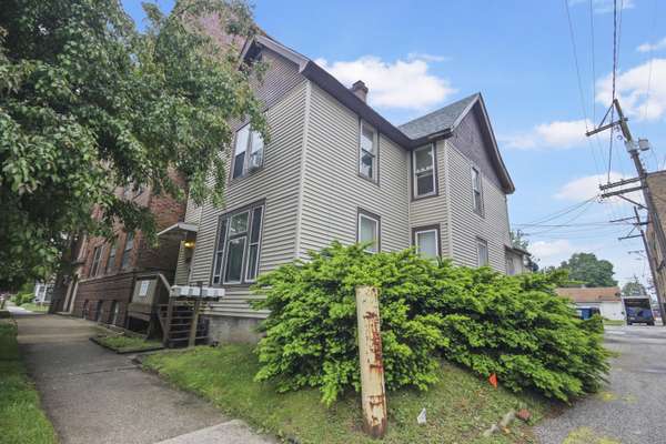 708 Perry ST, La Porte, IN 46350