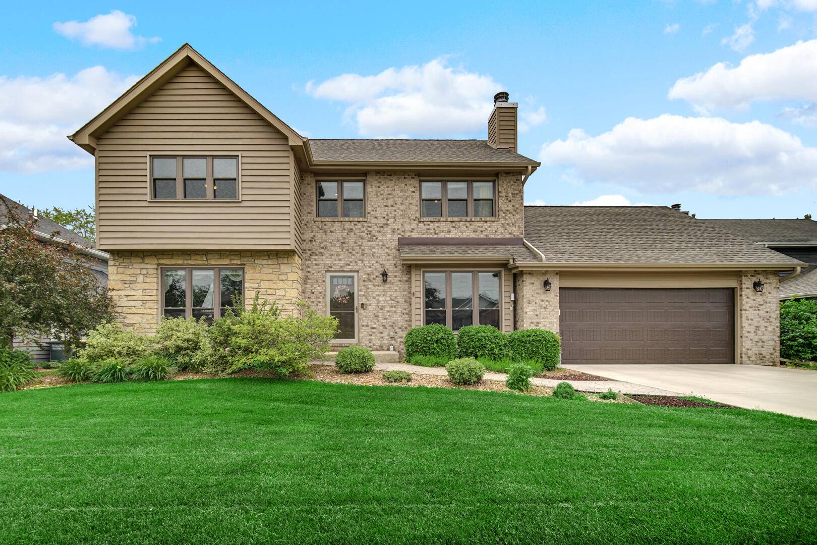 Valparaiso, IN 46383,251 Pineview LN