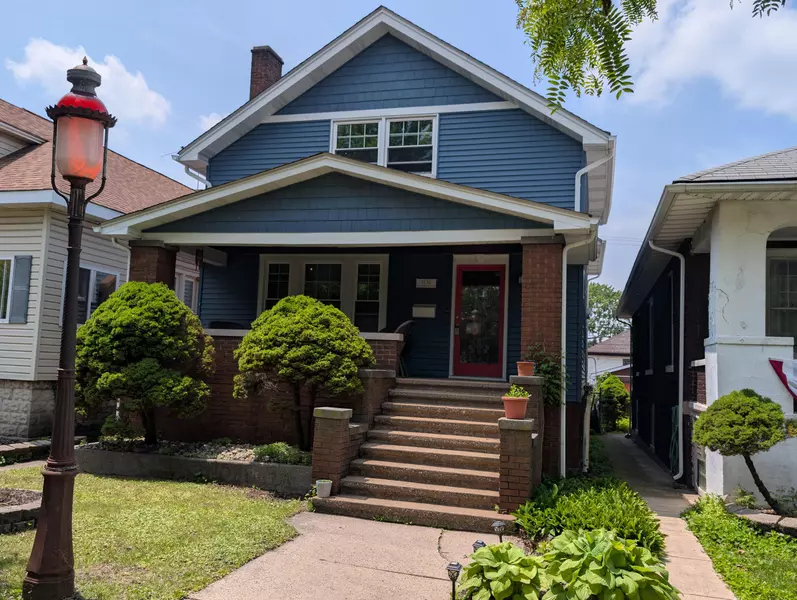 1732 Cleveland AVE, Whiting, IN 46394