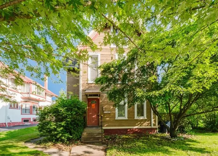 La Porte, IN 46350,1005 Harrison ST