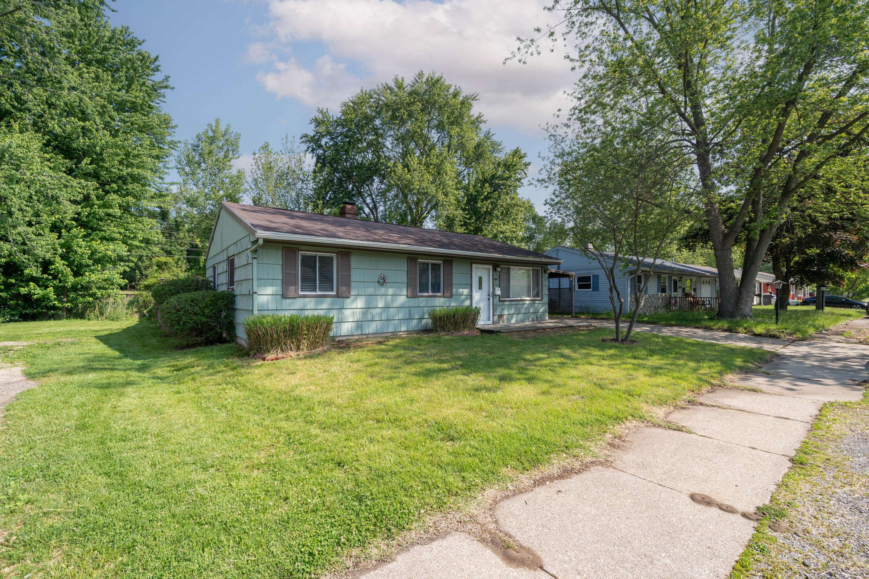 909 Henry ST, Michigan City, IN 46360