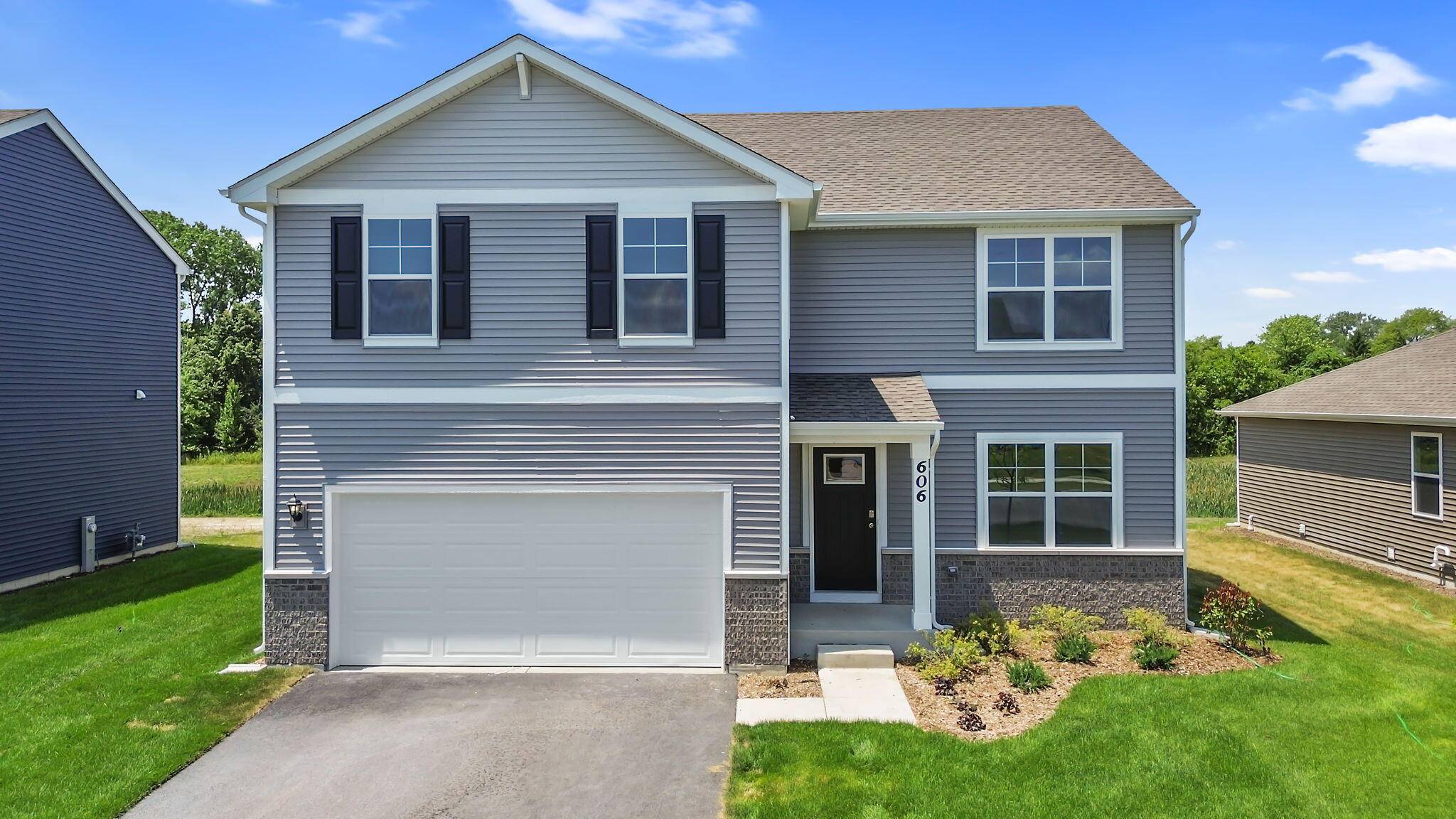606 Ensign PL, Hebron, IN 46341