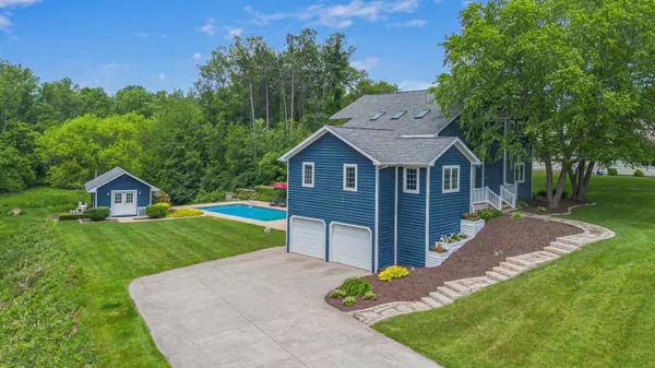 La Porte, IN 46350,1856 N Rustic DR