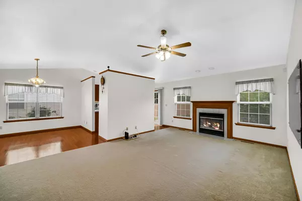 Valparaiso, IN 46385,332 Galway DR