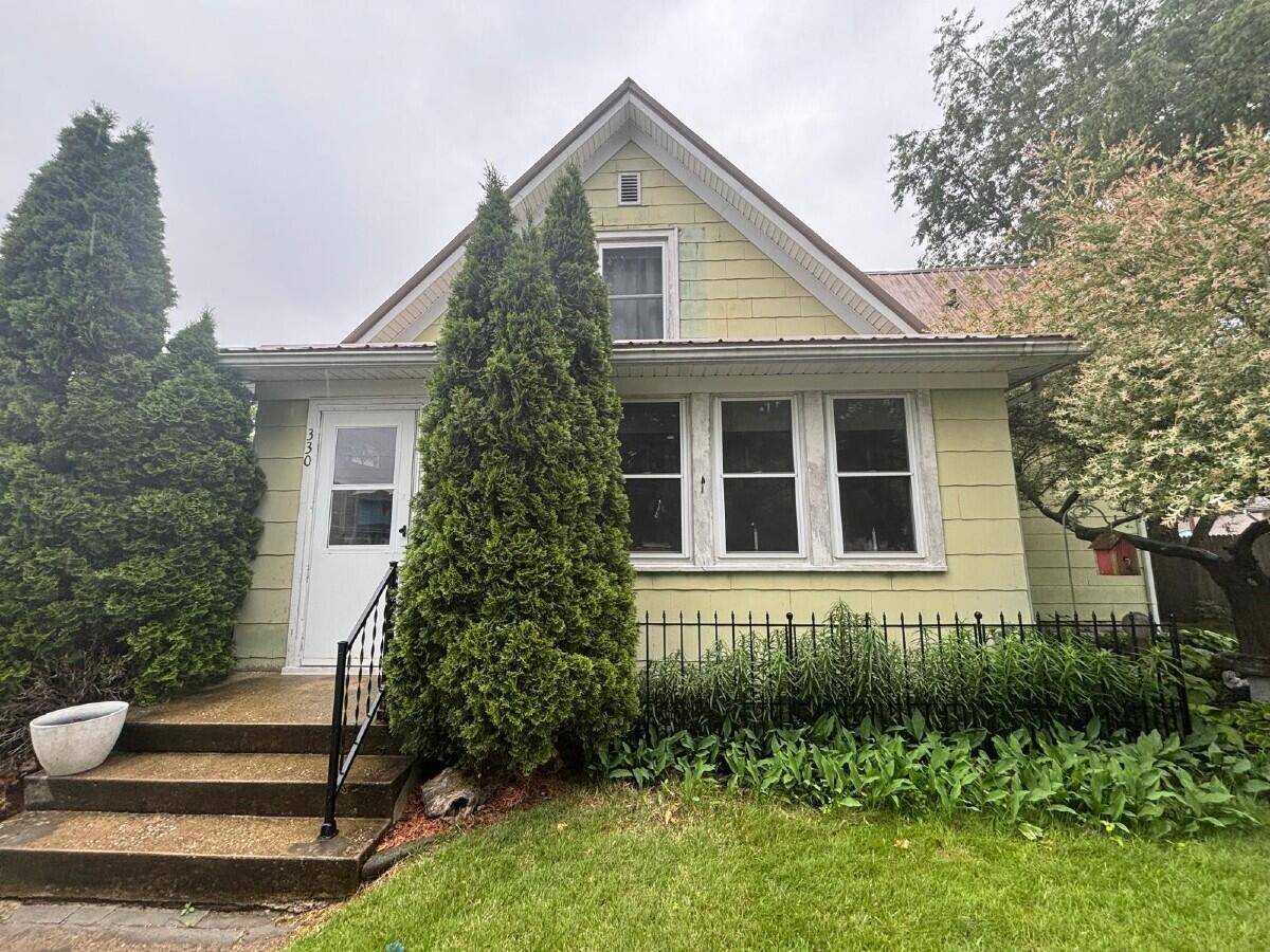 330 Planett ST, La Porte, IN 46350