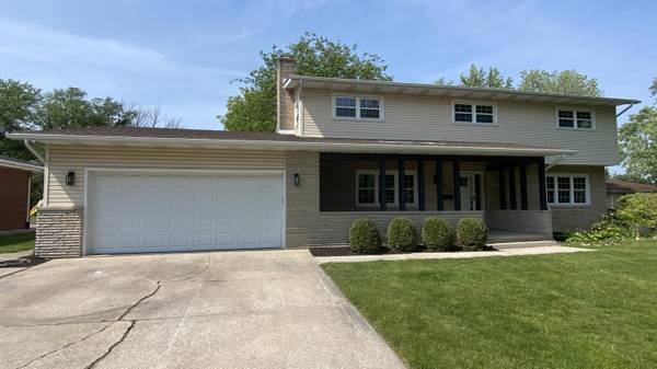 408 E Elizabeth DR, Crown Point, IN 46307