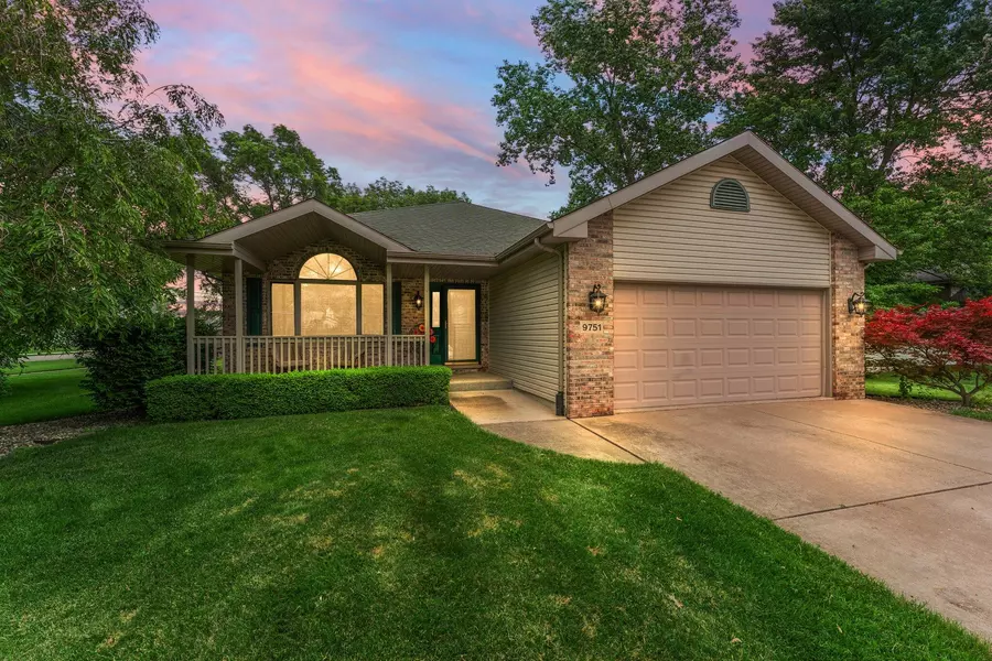 9751 Three Springs DR, St. John, IN 46373