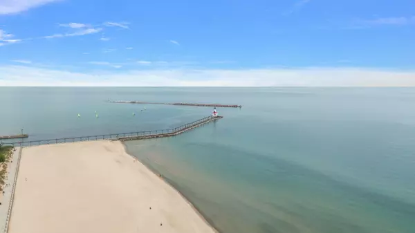 Michigan City, IN 46360,100 Lake Shore DR #606