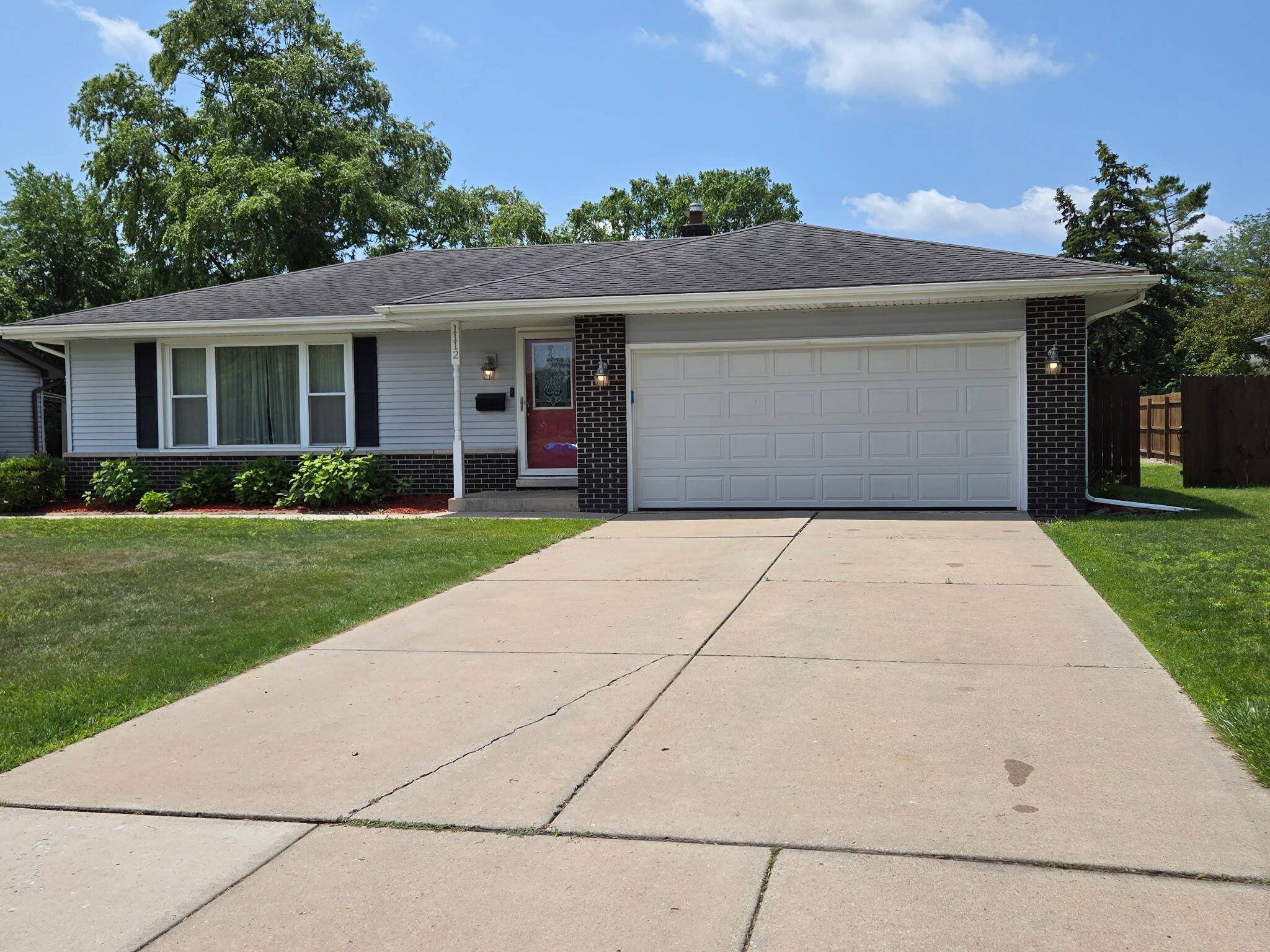 Munster, IN 46321,1112 Fran Lin Pkwy