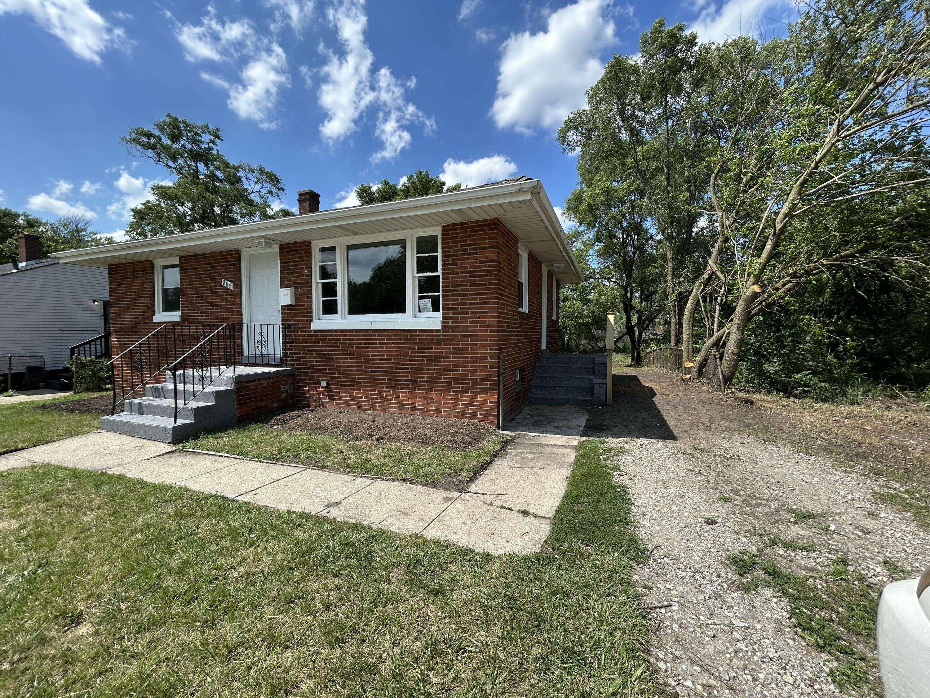 Gary, IN 46409,864 E 37th AVE
