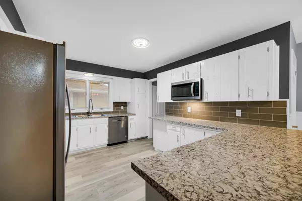 Munster, IN 46321,212 Timrick DR