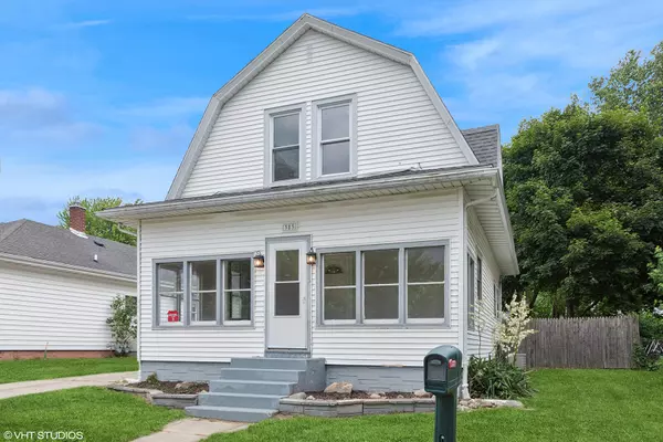 383 Montrose ST, La Porte, IN 46350