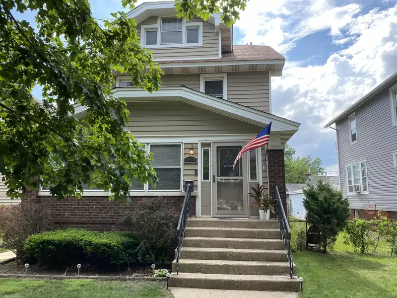 1938 Wespark AVE, Whiting, IN 46394