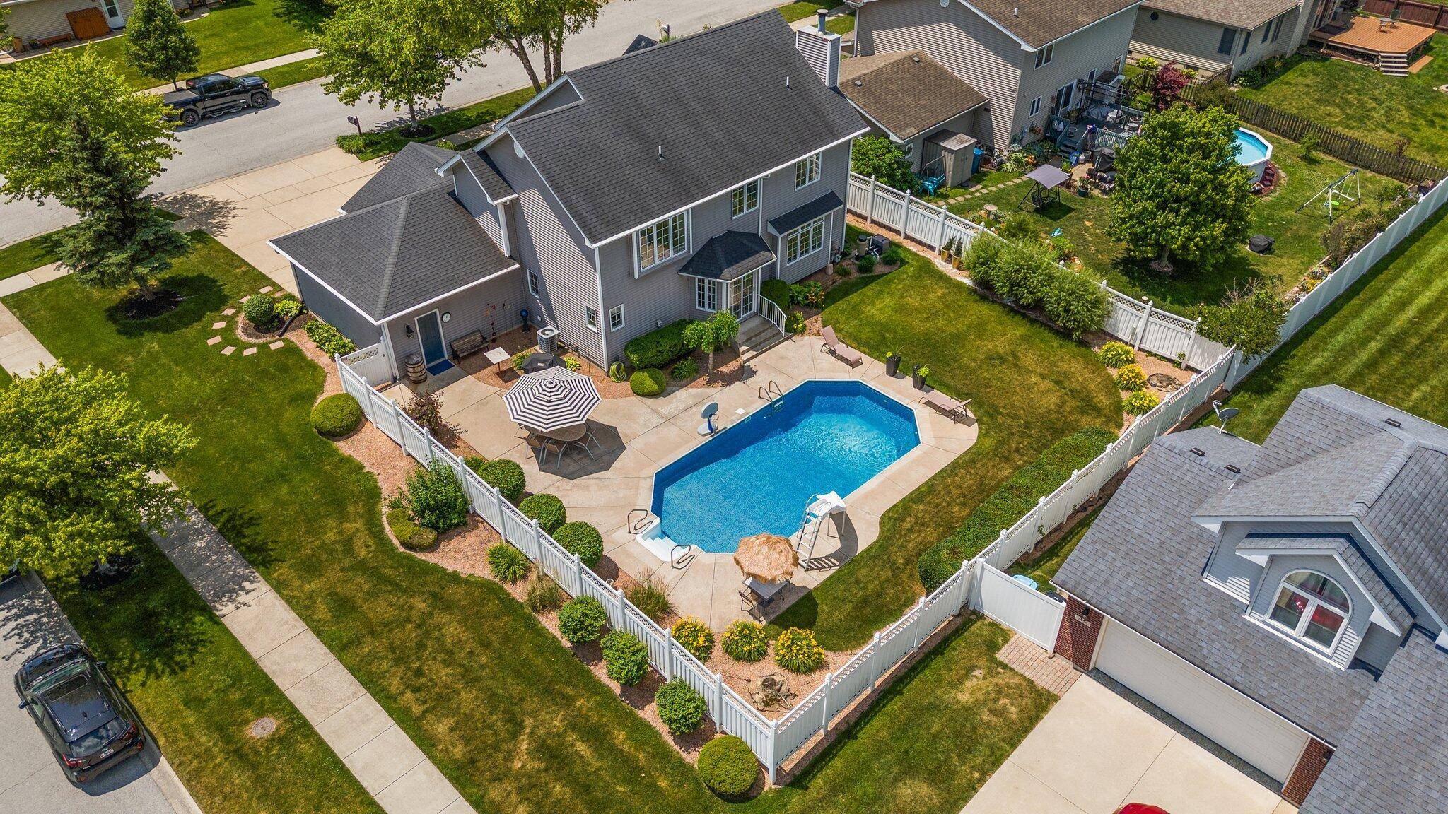 Crown Point, IN 46307,1616 Justice DR