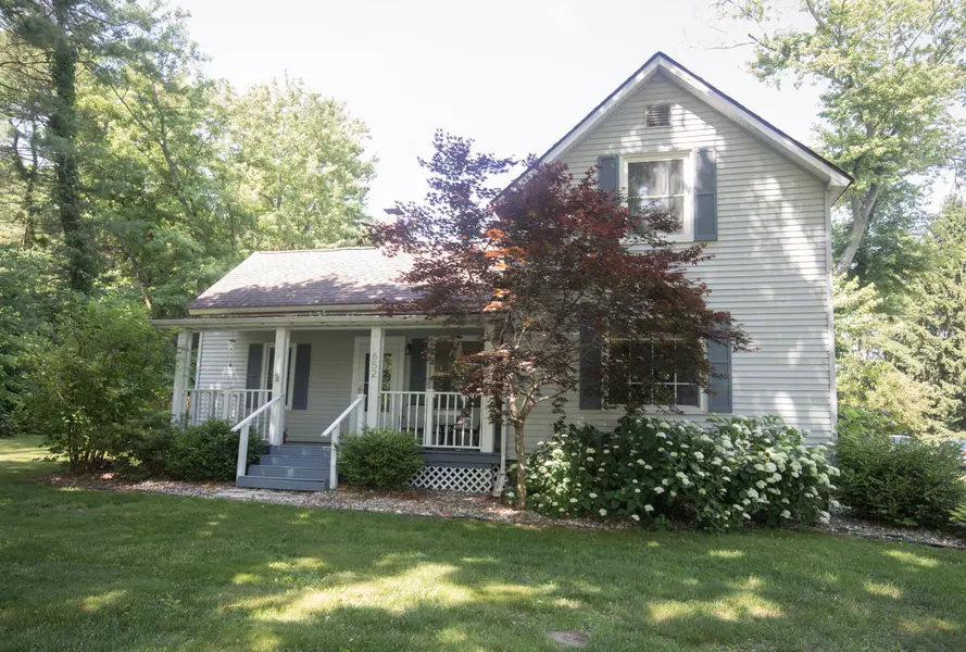 652 N 600, Westville, IN 46391
