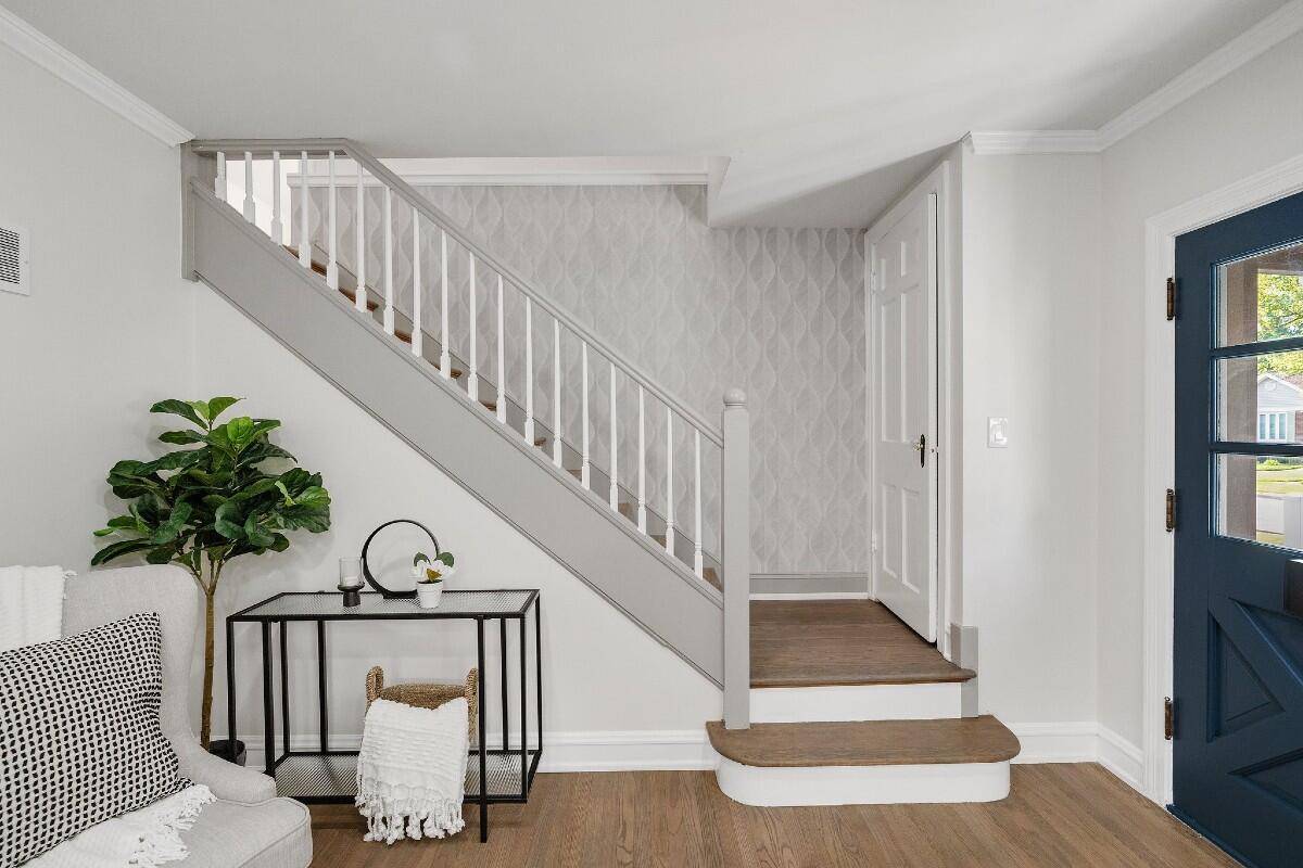 Munster, IN 46321,247 Fairbanks PL