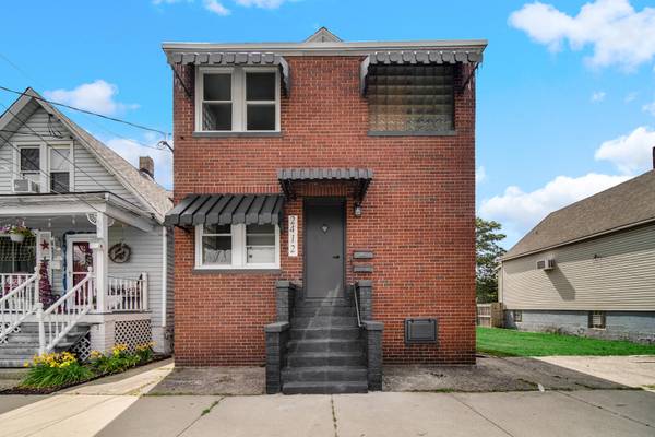2412 Schrage AVE, Whiting, IN 46394
