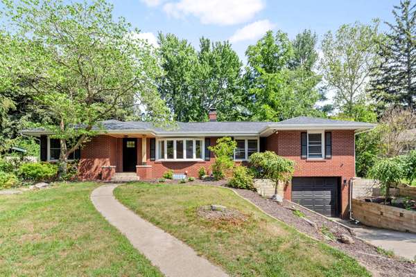 216 Friendship TRL, Pottawattamie Park, IN 46360