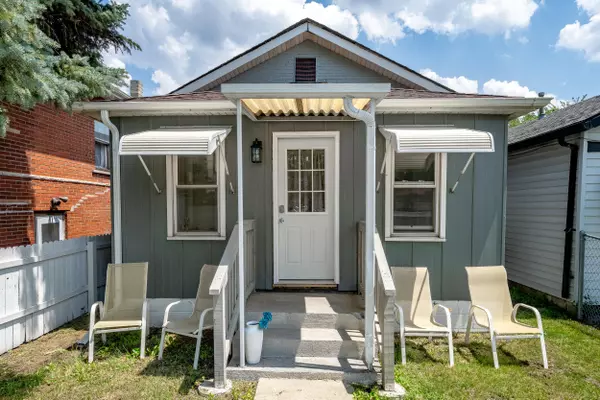 4011 Melville AVE, East Chicago, IN 46312