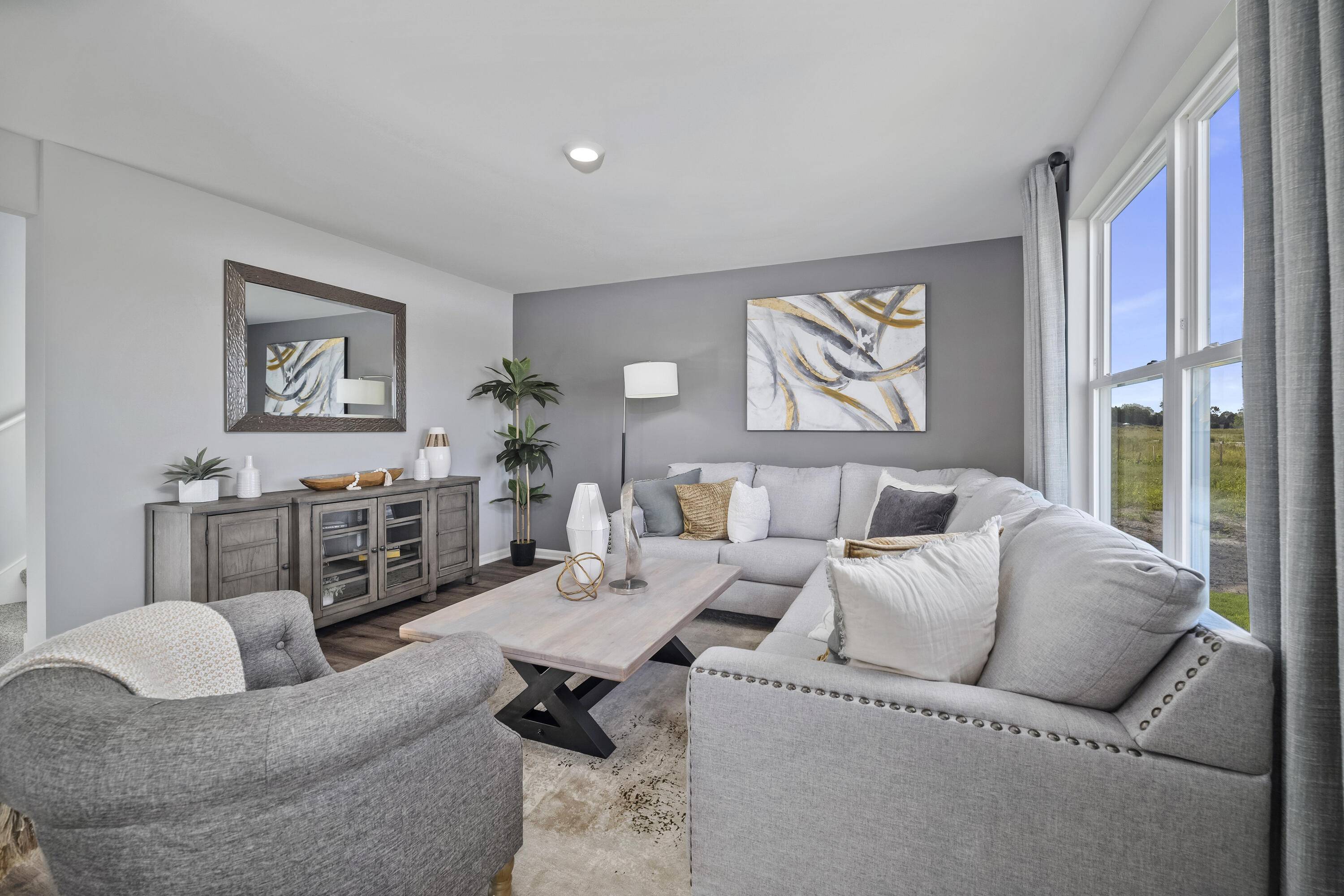 Hobart, IN 46342,127 Cressmoor BLVD