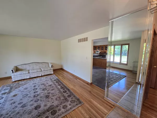 Munster, IN 46321,1828 Wren DR